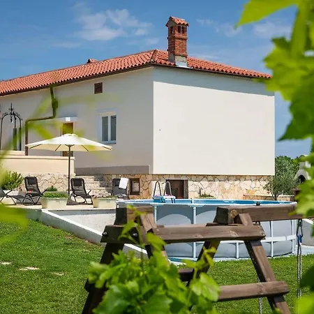 Сasa de vacaciones Casa Mai Raša